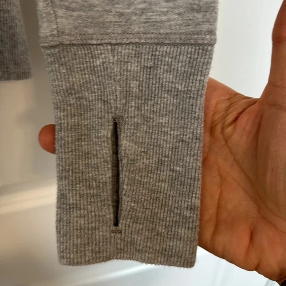 ATHLETA Coaster Luxe Sweatshirt Long Sleeve Pullover Heather Gray Size Small - Picture 5 of 12